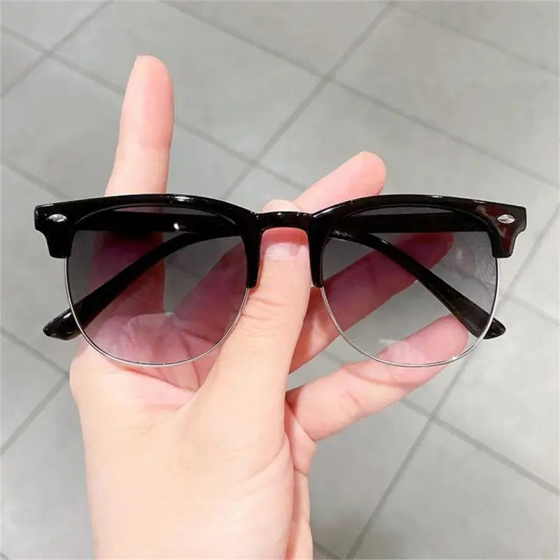 Fashion Children Sunglasses Boy Girl Stylish Goggles Baby Student Shades Eyeglasses Party Eyewear Square Summer UV400 Sunglasses