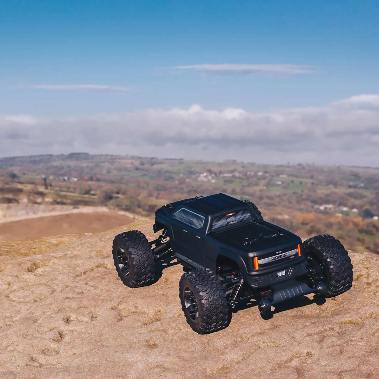1/10 BIG 4X4 V3 3S BLX Brushless Monster RC Truck RTR (Transmitter and Receiver Included, Batteries and Charger Requi